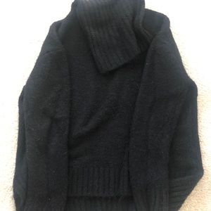 Vici turtleneck sweater